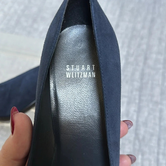 Stuart Weitzman navy suede pumps size 9 M - Picture 8 of 8